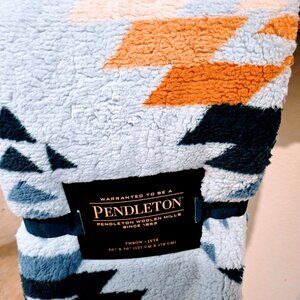 Pendleton Aztec print blue multi Sherpa fleece throw blanket 50 x 70